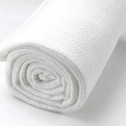 Baby Bedding - Baby Bed Linen - 100% Cotton Cellular Blanket - 86x112cm (34x44") - White