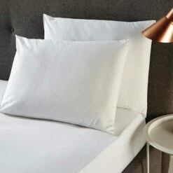 Hotel Pillow - Just Like Down Eco 100% Recycled Hollow Fill - 650g - Soft Support - 48x74cm - White