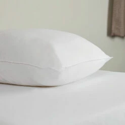 Hotel Pillow - Mitre Countess - 730g Luxury Siliconised Ball Fill - Medium Support - 48x74cm - White