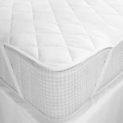 Waterproof Quilted Mattress Protector - Elastic Corners