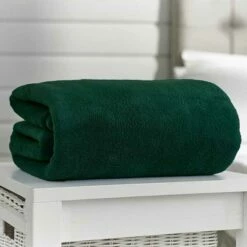 Hotel Throws - Microfibre Throw - 100% Polyester - 140x180cm - Forest