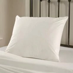 Hotel Pillow - Mitre Jemima Natural Duck Feather And Down Pillow -1.125kg - Firm Support - White
