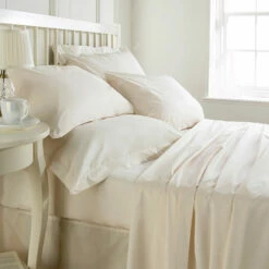 Hotel Pillow Cases - Luxury 100% Egyptian Cotton Percale - 200 Thread Count - Ivory