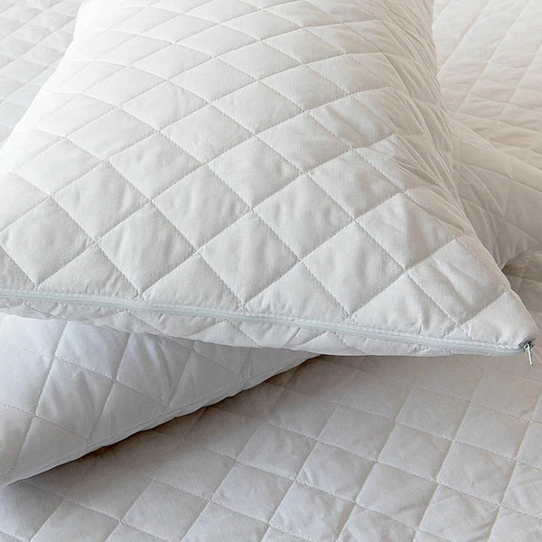 Hotel Pillow Protector - Quilted Diamond - 65% Polyeter/35% Cotton - Zipped End - White